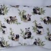 101-1_54-1-vankus-panda.jpg Lavendelkissen Panda – gemütliches Duftkissen mit süßem Panda-Design