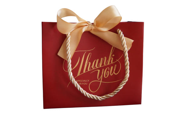 187_darcekova-taska-cervena-elegantna-pre-1-2-sviecky.png Elegante rote Geschenktasche – für 1 bis 2 Kerzen