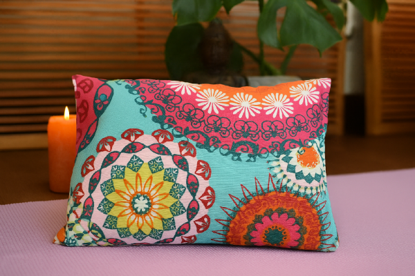 Lavendelkissen mit Mandala – beruhigender Duft und harmonisches Design