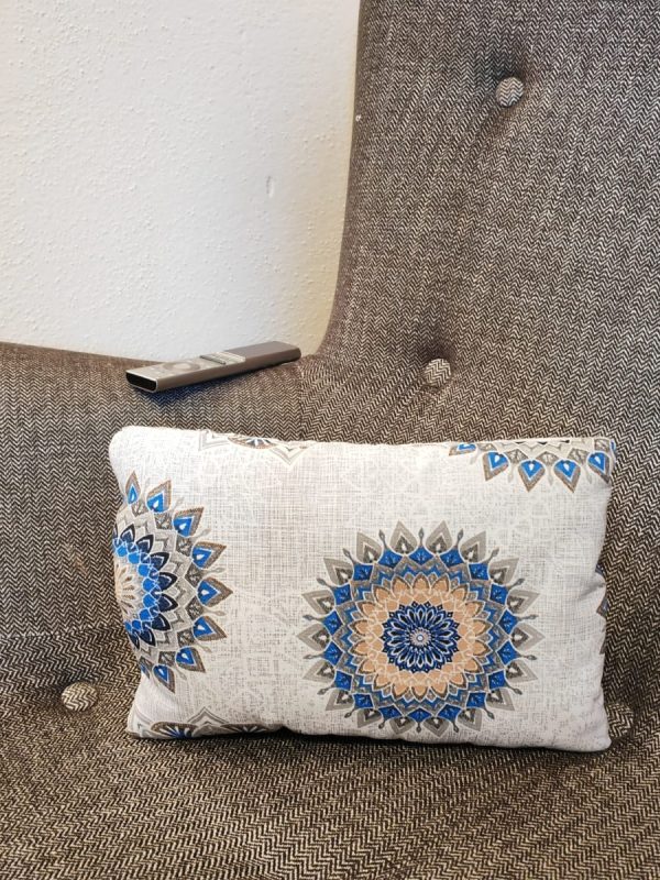 Lavendelkissen Blaue Blumen – beruhigendes Duftkissen mit wunderschönem Blumenmotiv